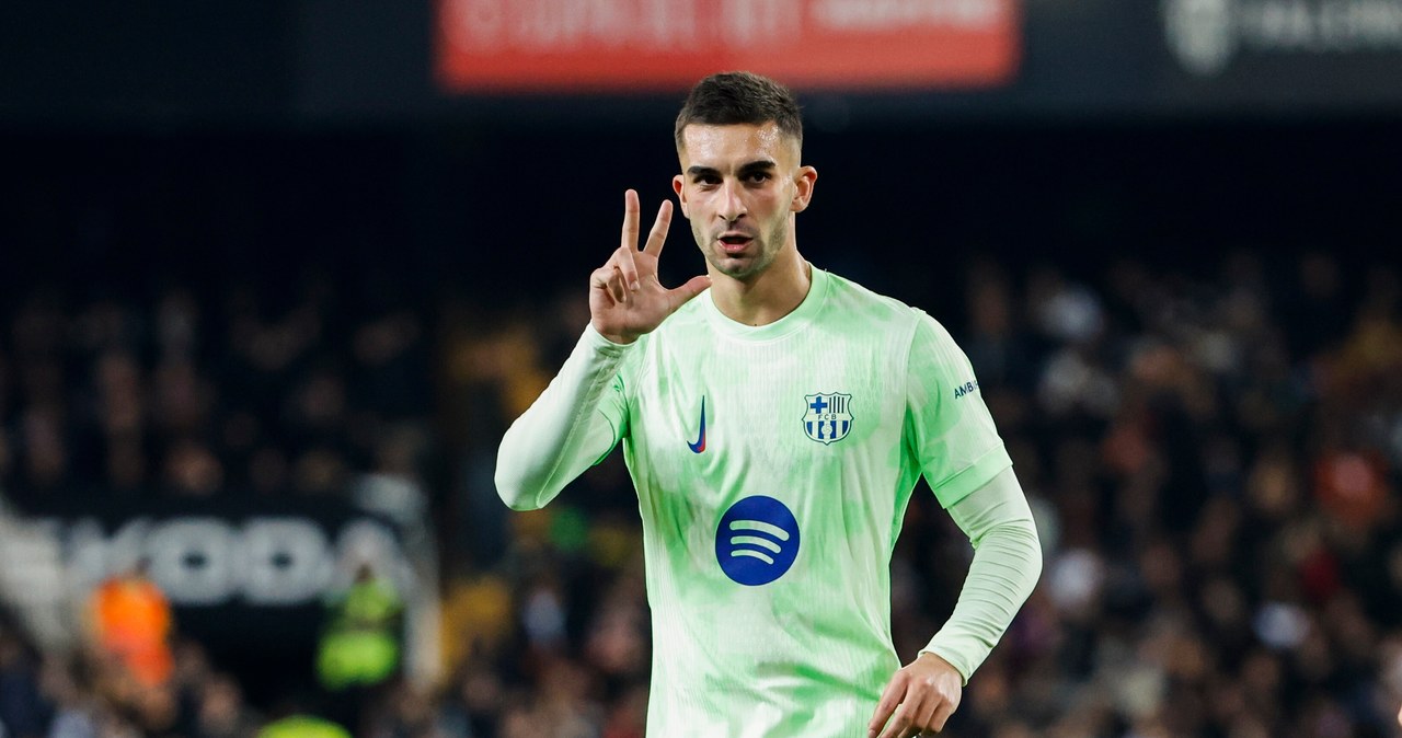 Barcelona wysoko pokonuje Valencię. Ferran Torres z hat trickiem