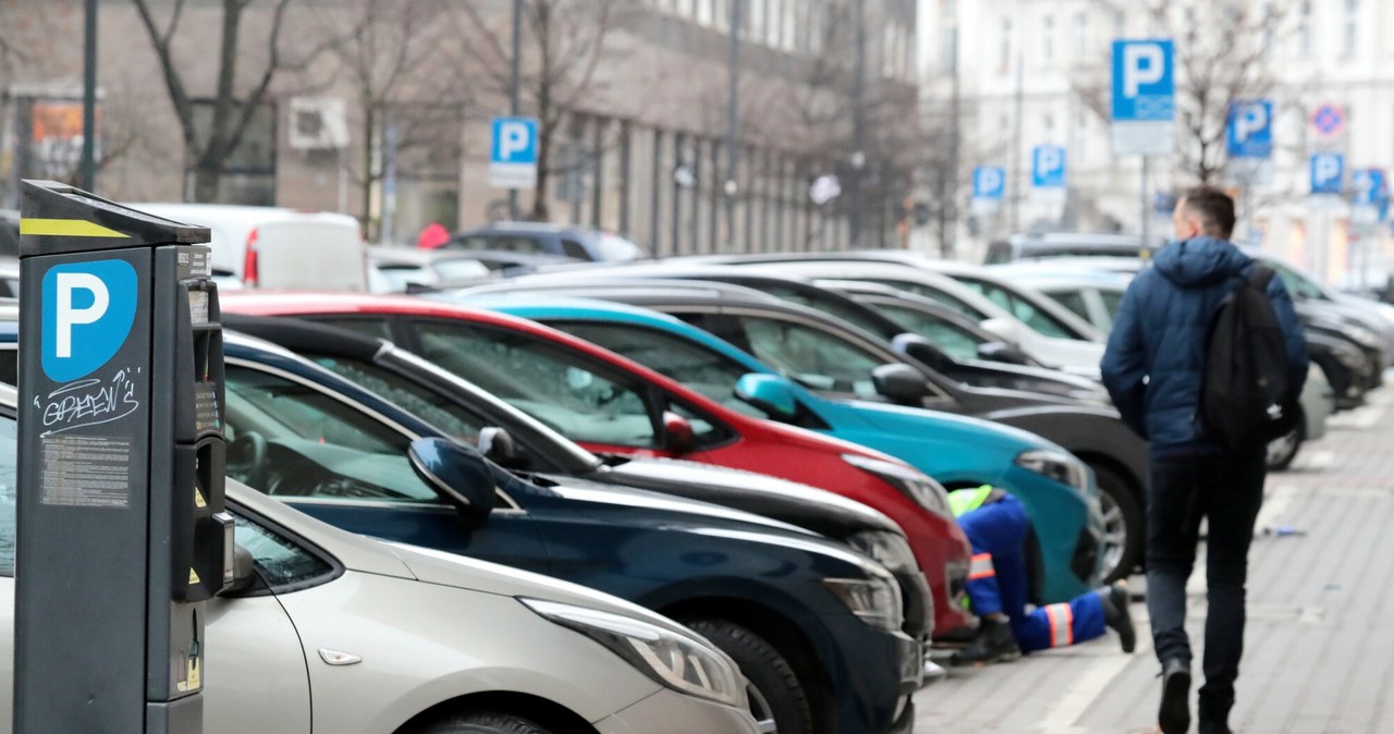 „Nowe” parkomaty w Krakowie. Miasto ma zaoszczędzić miliony złotych