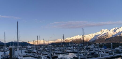 Trwają poszukiwania zaginionego samolotu. Na pokładzie jest 10 osób