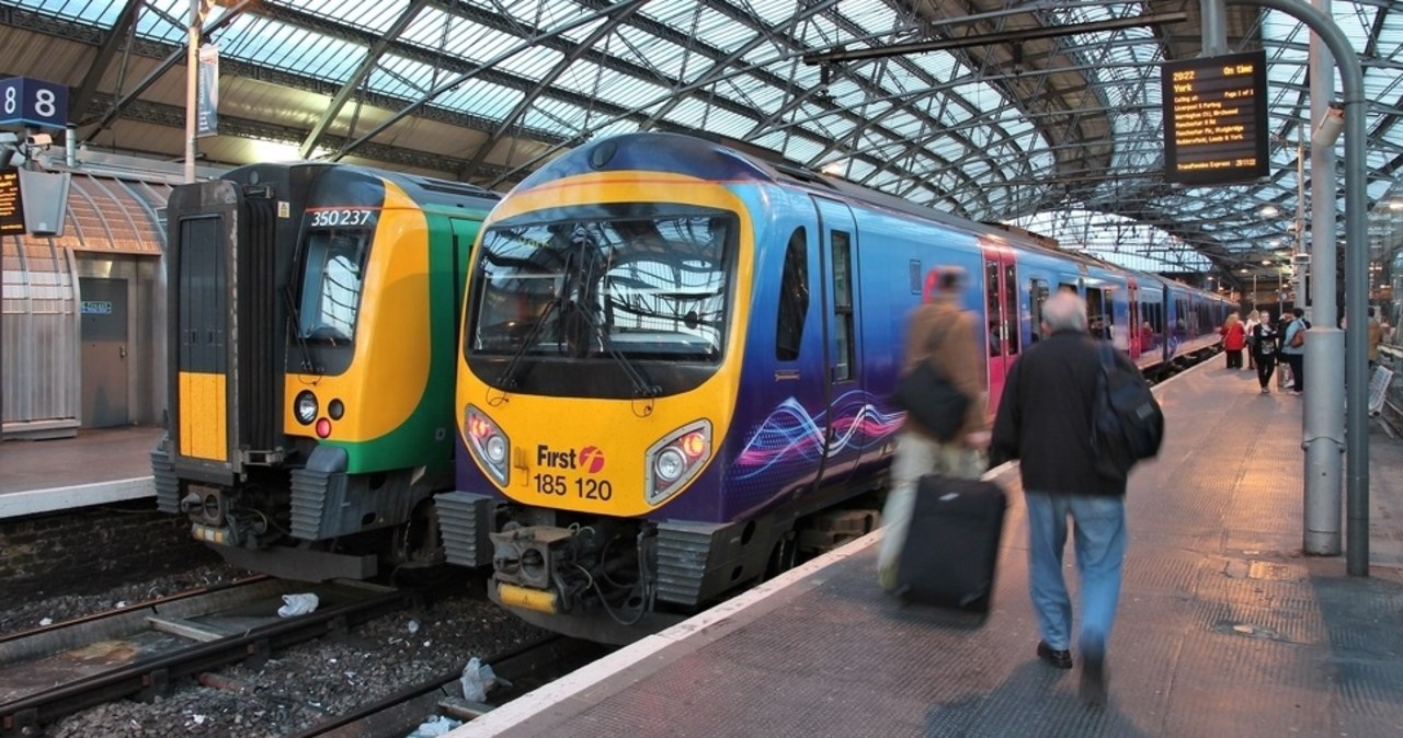 Podróżowanie w ciemno. Brytyjskie koleje testują nowy system