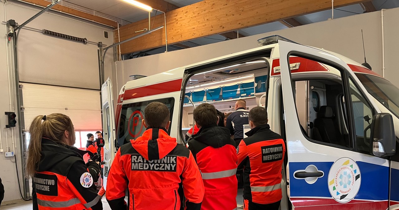 Samoobrona w ambulansie. Szkolenia dla ratowników medycznych