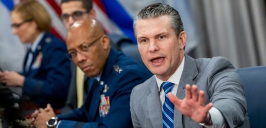 Nowy szef Pentagonu przylatuje do Polski