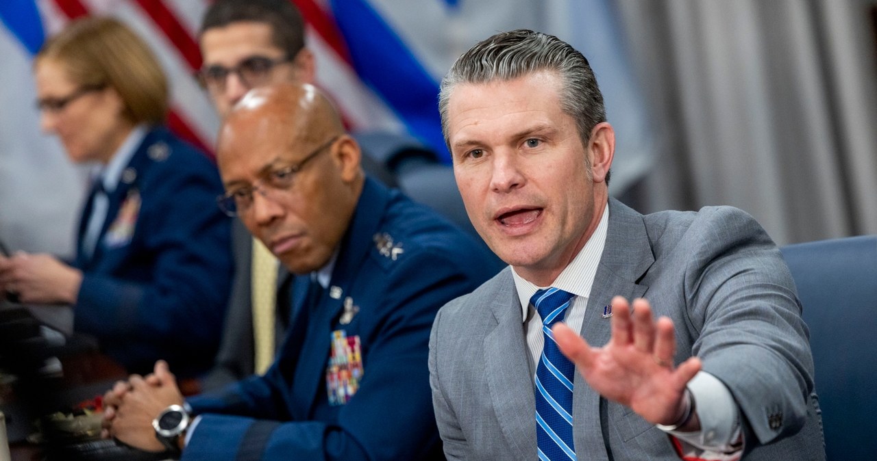 Nowy szef Pentagonu przylatuje do Polski