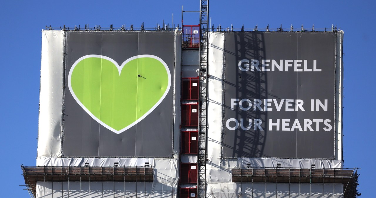 W pożarze zginęły 72 osoby. Londyński wieżowiec czeka rozbiórka