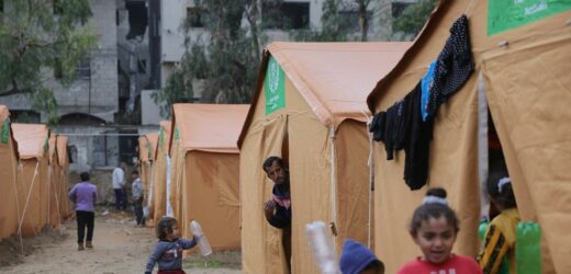 Przesiedlenie ludności Strefy Gazy? Trump ma rozważać trzy lokalizacje