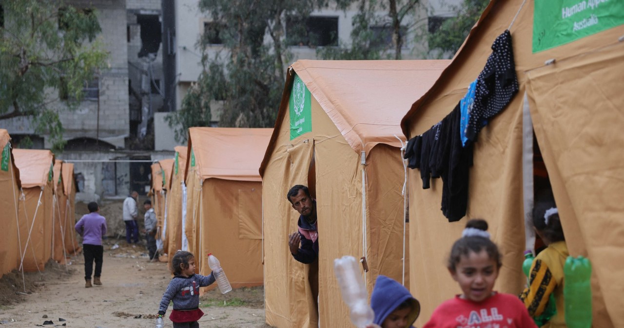 Przesiedlenie ludności Strefy Gazy? Trump ma rozważać trzy lokalizacje