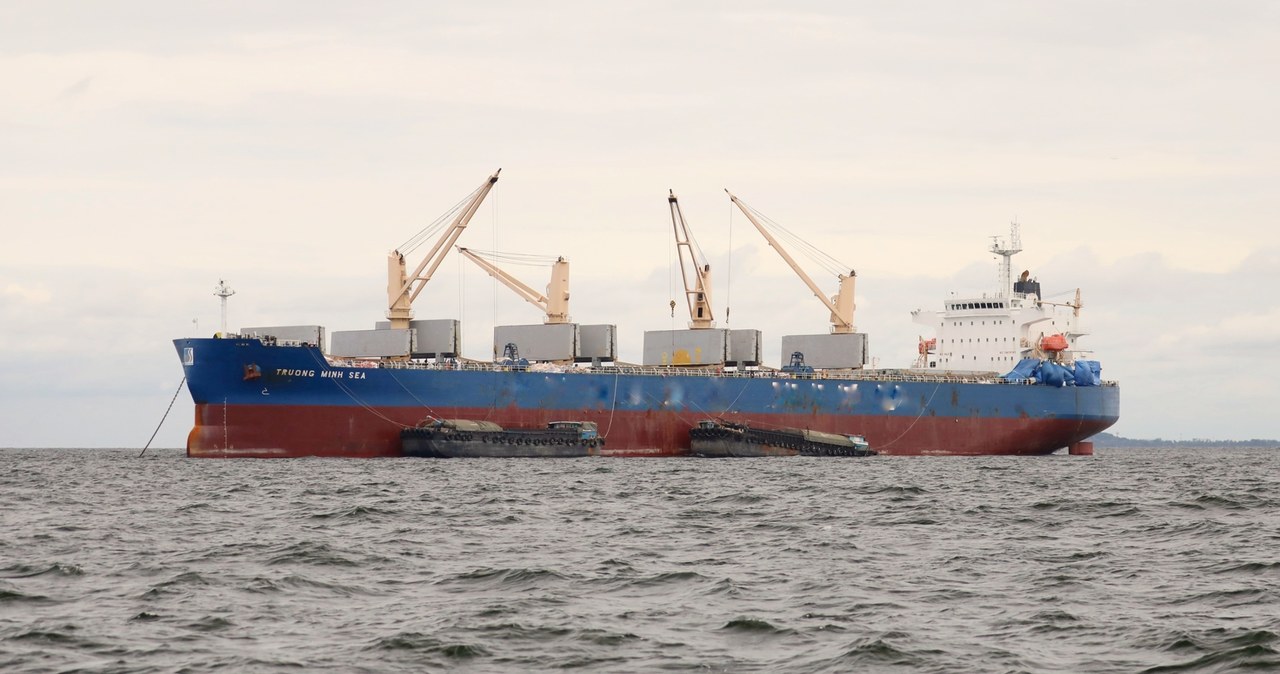 Rosjanie mieli wywozić broń z Syrii. Wyłączono systemy identyfikacyjne