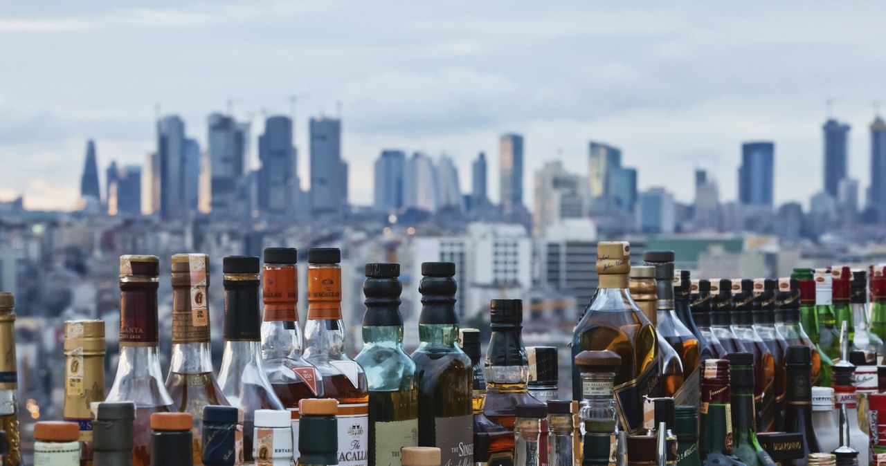 Wypili podrobiony alkohol. Zmarło 100 osób