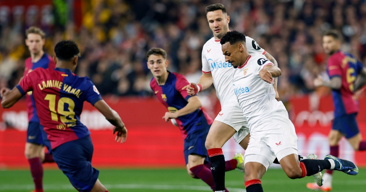 Lewandowski znów strzela. Barcelona wygrywa z Sevillą