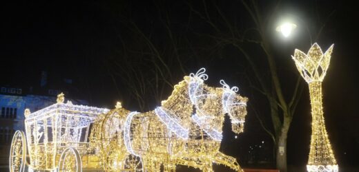 Ostatnia możliwość, by zobaczyć świąteczne iluminacje w Warszawie