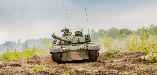 Piąta osoba z zarzutami po zaginięciu min przeciwpancernych