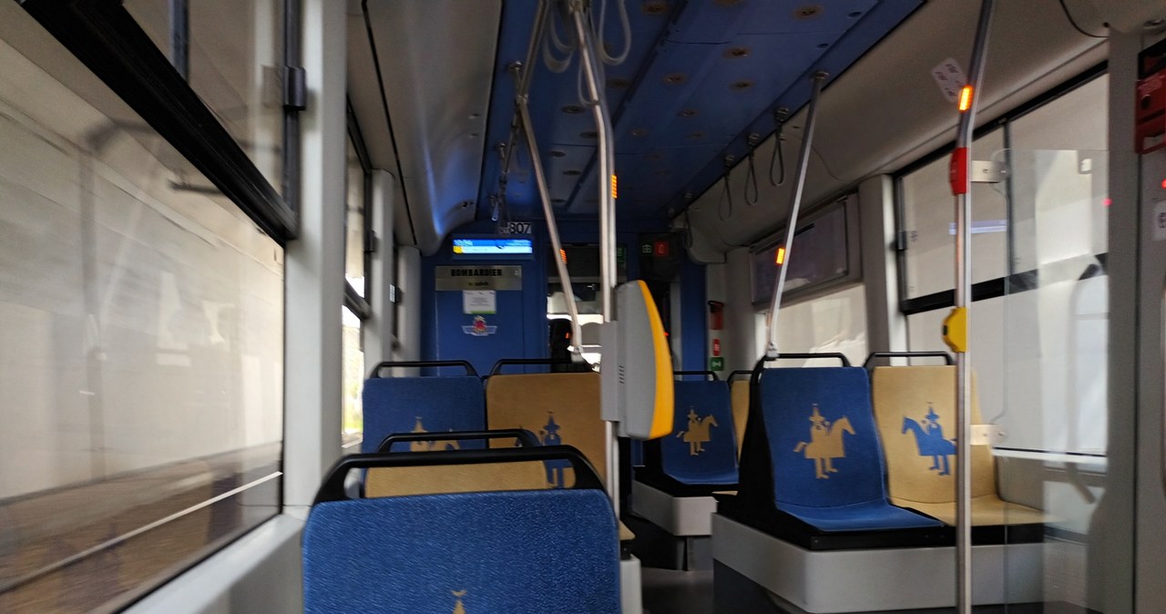 W centrum Krakowa wykoleił się tramwaj