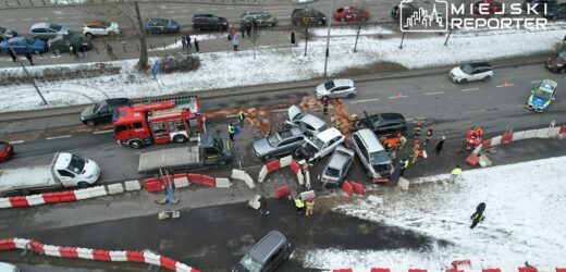 Karambol w Warszawie. Na Alejach Jerozolimskich zderzyło się 7 aut
