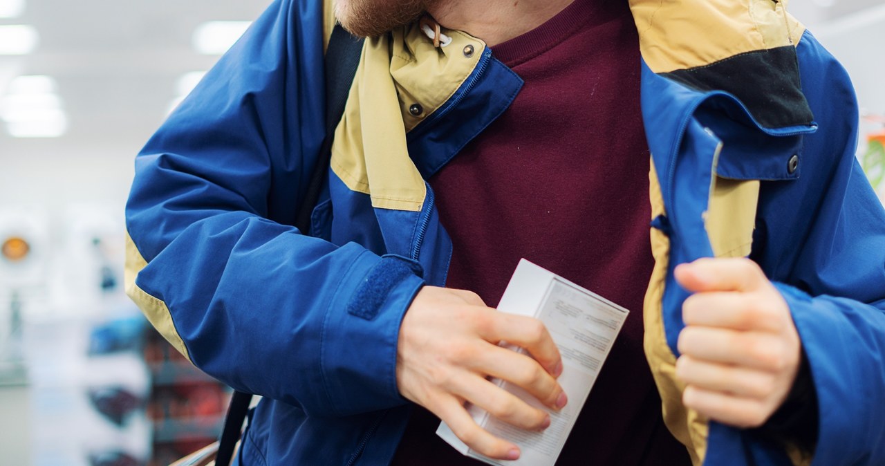 Złodziej poprosił policjantów, by go aresztowali. „Mam już dosyć”