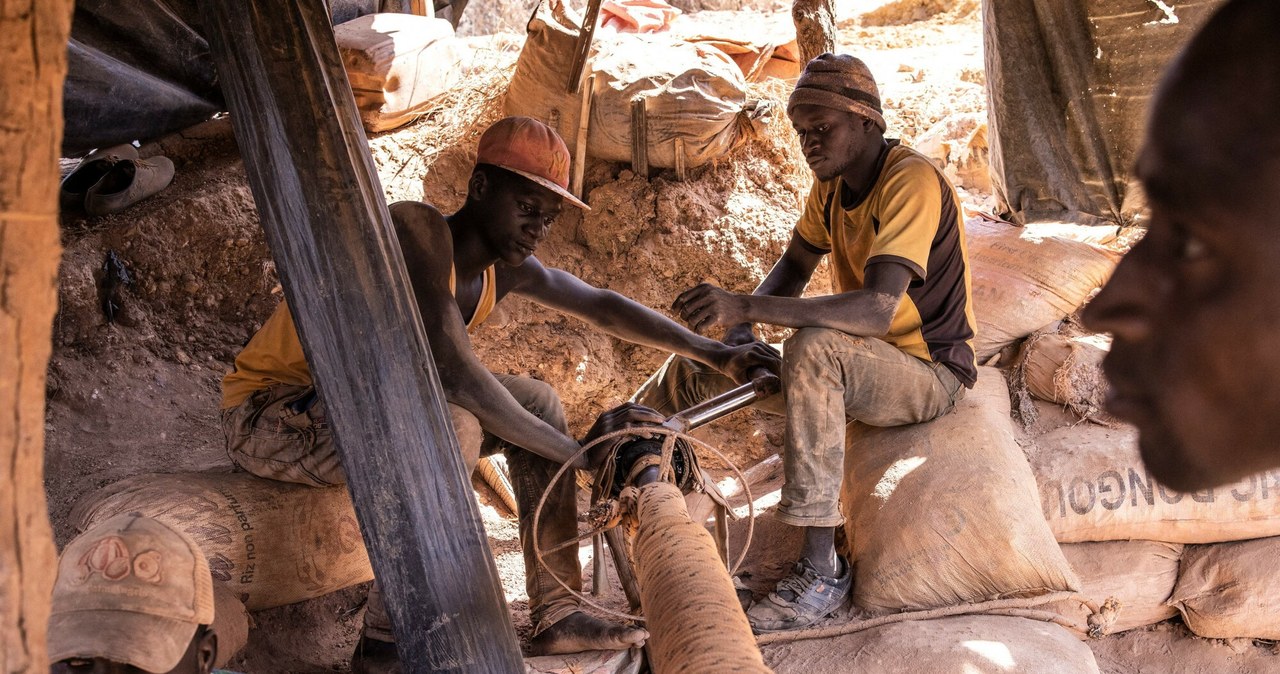 Koszmar w kopalni złota. Nie żyją 43 osoby, głównie kobiety