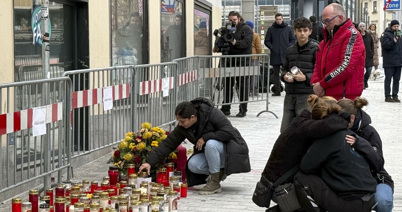 „Uległ radykalizacji przez internet”. Nowe informacje ws. ataku w Austrii