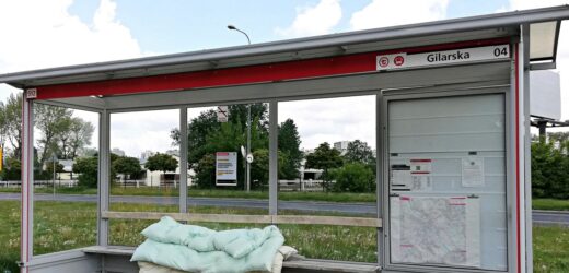 Trumna, pralka, zamrażarka. Takie rzeczy wyrzucano na ulice Warszawy