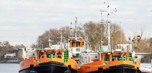 W nocy mróz, lodołamacze na Odrze w gotowości