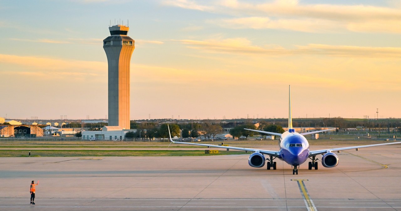 W USA katastrofy lotnicze, a pracę tracą kontrolerzy i specjaliści