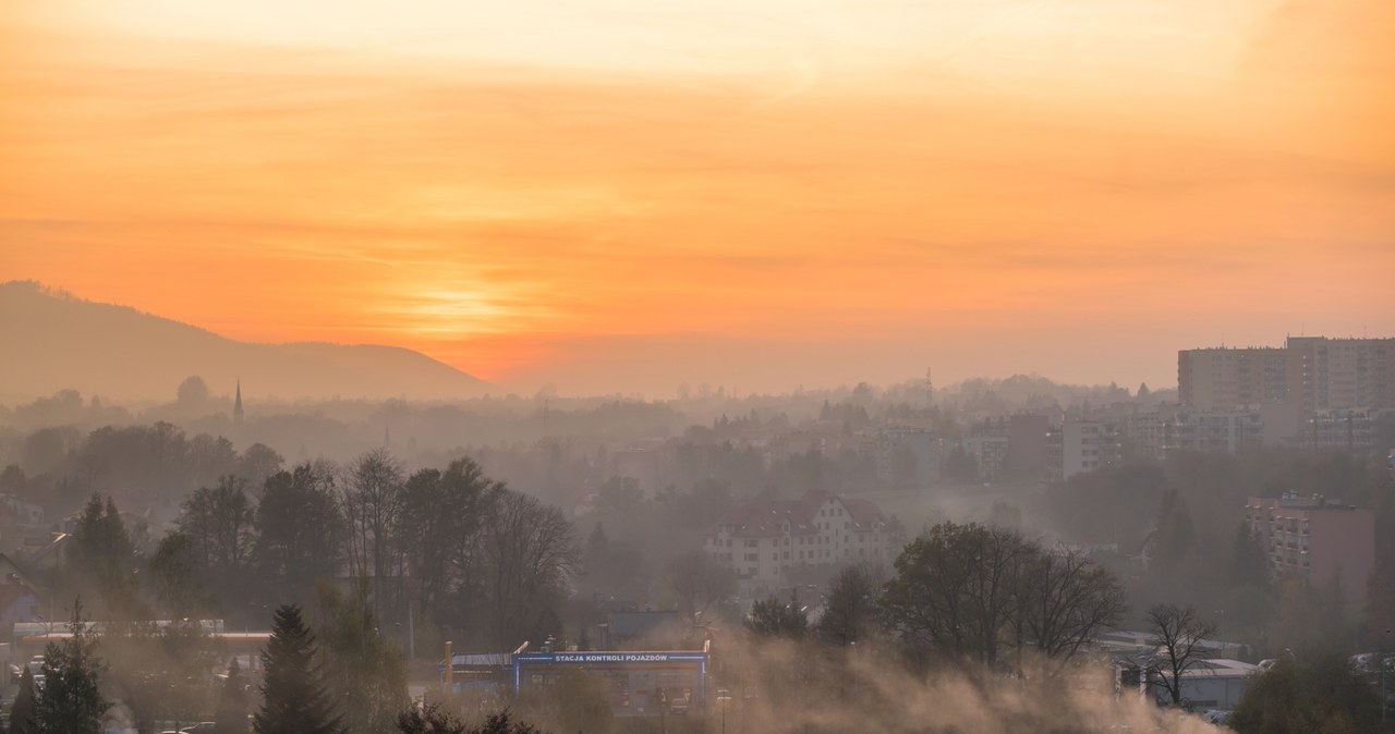 Ogromny smog wisi nad województwem śląskim