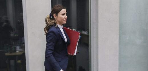 Premier chce raportu. Pokłosie przesłuchania szefowej CBA przez komisję ds. Pegasusa