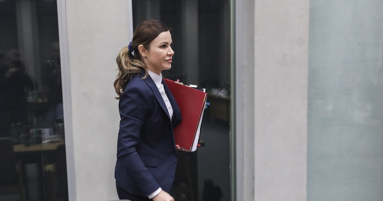 Premier chce raportu. Pokłosie przesłuchania szefowej CBA przez komisję ds. Pegasusa