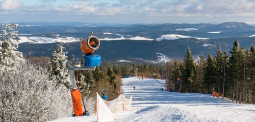 Wypadek na stoku. 13-latek uderzył w armatkę śnieżną