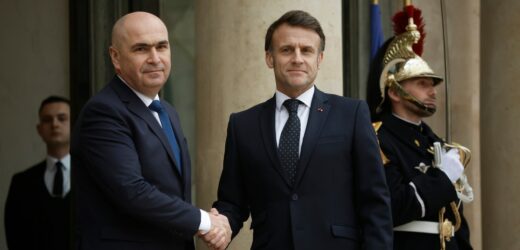 Przywódcy na rozmowach z Macronem. Tym razem większość zdalnie