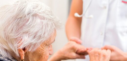 Lekarka i cztery pielęgniarki oskarżone. Pracowały w DPS