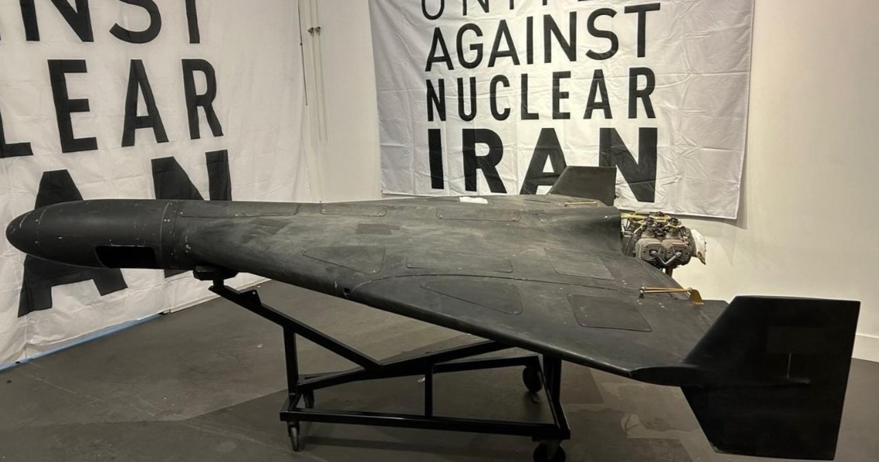 Z ukraińskiego frontu do USA. Sikorski pokazuje irańskiego drona