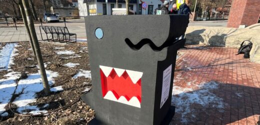 „Antypomnik” kopciucha stanął w Pszczynie. Przypomina o ważnej dacie