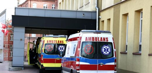 Atak na sanitariusza. Pacjent pod wpływem narkotyków złamał mu rękę