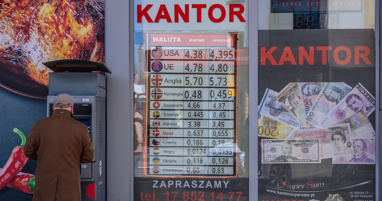 Weszli przez dziurę w suficie piwnicy i okradli kantor