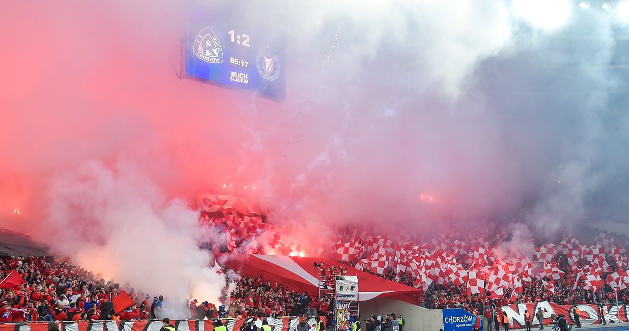 Święto futbolu w Chorzowie. Ponad 53 tysiące fanów na meczu Ruchu z Wisłą
