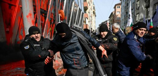 Oni nie chcą euro. Atak prorosyjskich demonstrantów w jednym z europejskich miast