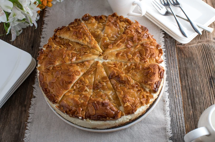 Gości zadziwiam ciastem „Użądlenie pszczoły”. Chrupiąca skorupka, pyszny krem