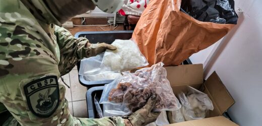 Ponad 50 kg mefedronu, 2 osoby z zarzutami. Akcja CBŚP