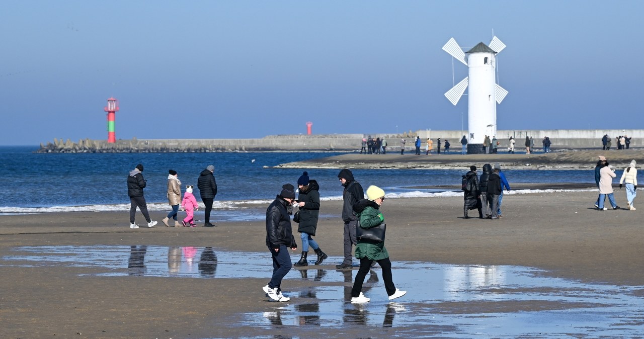 Najpierw powiew wiosny, a potem deszcz ze śniegiem. Nowy tydzień w pogodzie