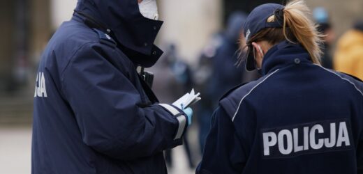 6-miesięczne dziecko samo w domu, pijana matka leżała na ławce