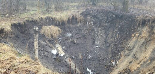Nowe zapadlisko w Bolesławiu. Ma 10 metrów średnicy