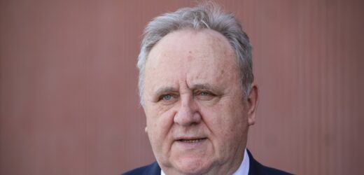 Gen. Pacek: Zełenski swoje duże poparcie zawdzięcza Trumpowi