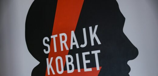 Były zastępca komendanta stołecznego policji z zarzutami. Chodzi o Strajk Kobiet