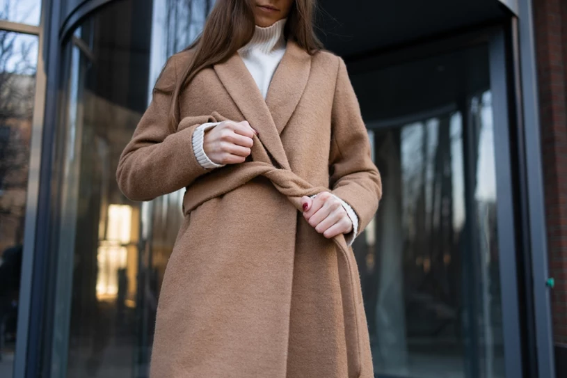 Schodzony płaszcz sprzed roku niczym nówka ze sklepu? Oto niezawodny patent